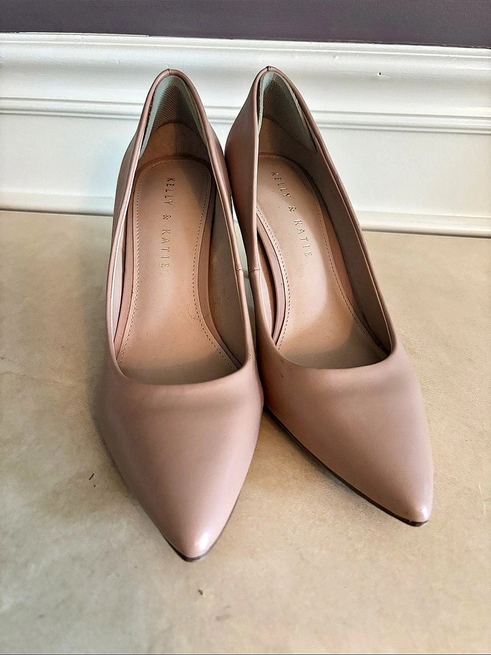 Kelly & Katie Pointed Toe Pumps in Pink